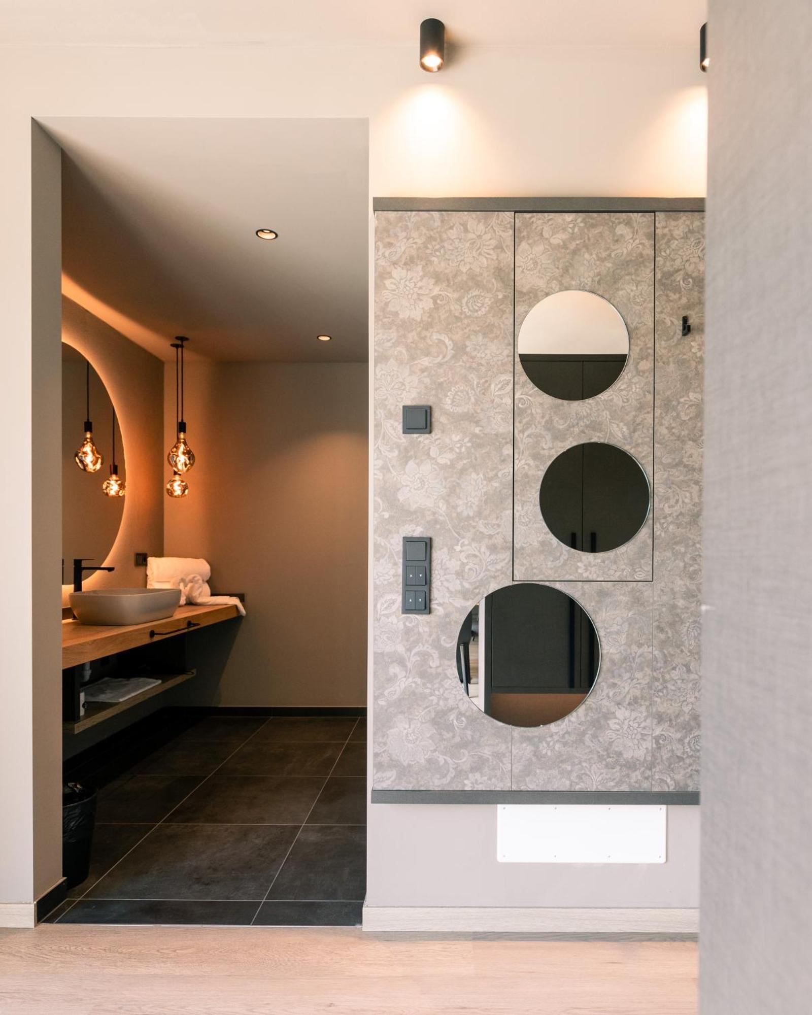 Belia Lofts - Adults Only - Apartments Appiano Sulla Strada Del Vino Bagian luar foto