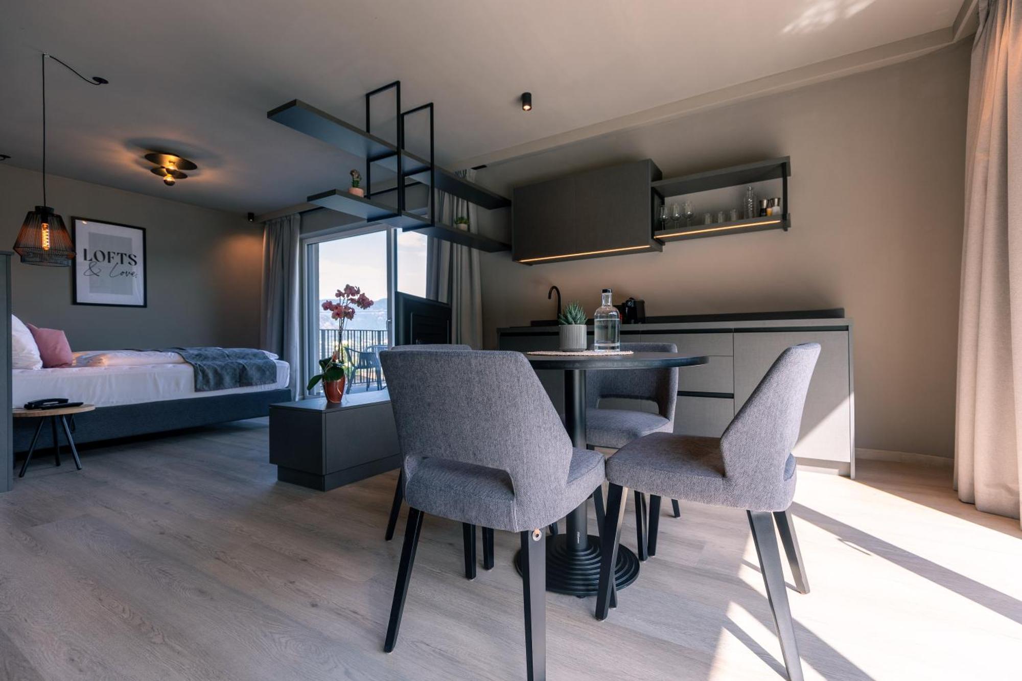 Belia Lofts - Adults Only - Apartments Appiano Sulla Strada Del Vino Bagian luar foto