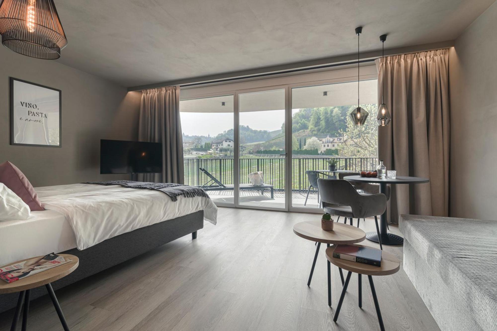 Belia Lofts - Adults Only - Apartments Appiano Sulla Strada Del Vino Bagian luar foto