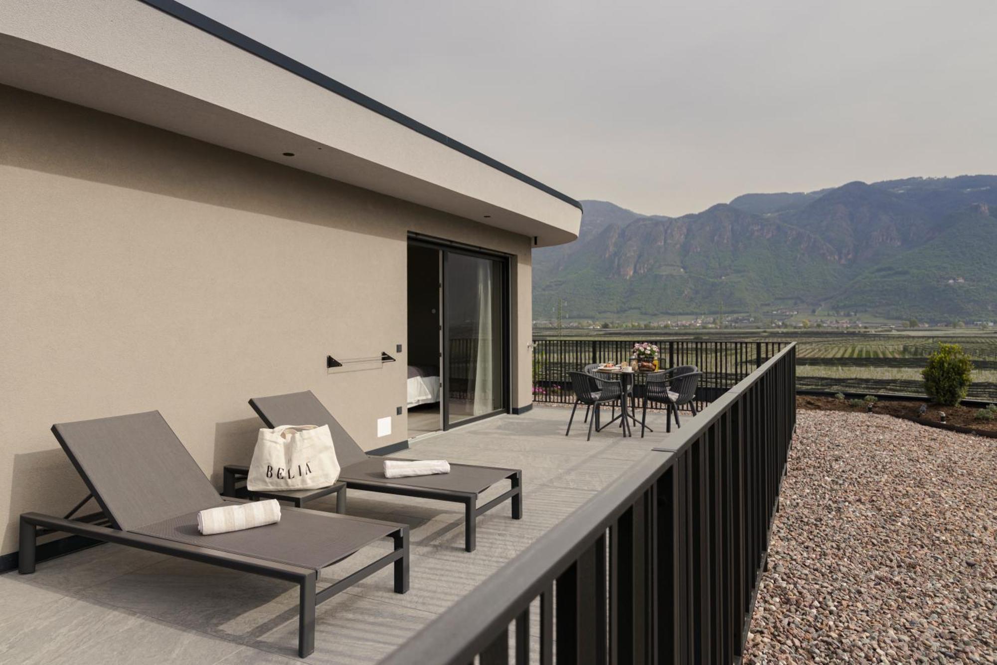 Belia Lofts - Adults Only - Apartments Appiano Sulla Strada Del Vino Bagian luar foto